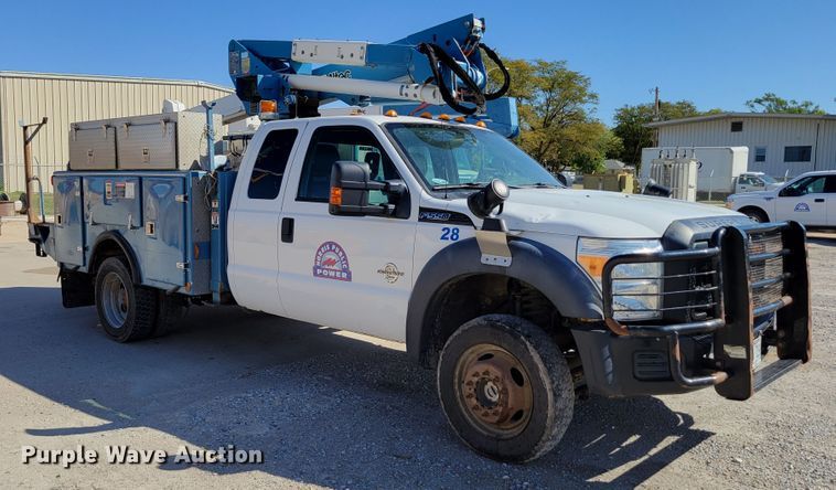 image for item DM8046 2011 Ford F550 Super Duty XL  SuperCab bucket truck