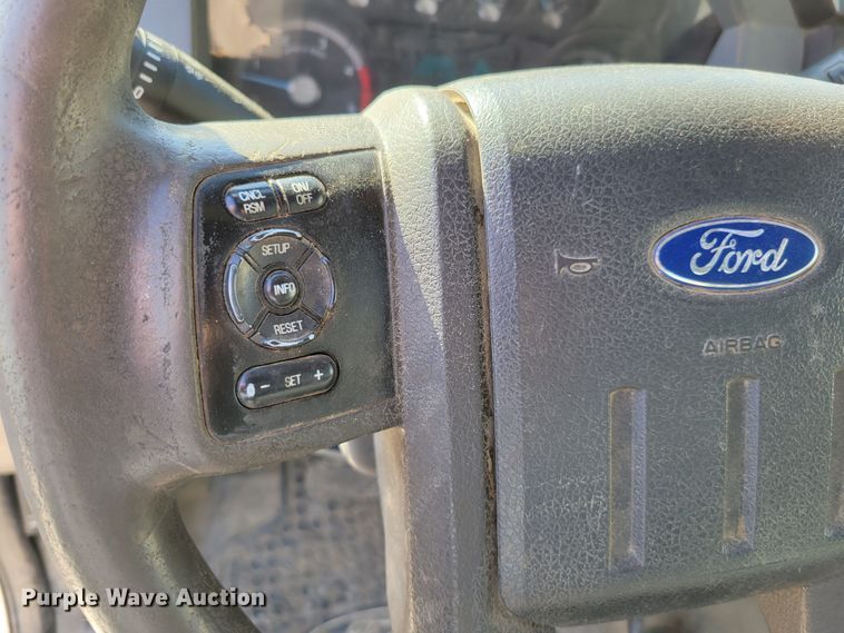 image for item DM8046 2011 Ford F550 Super Duty XL  SuperCab bucket truck