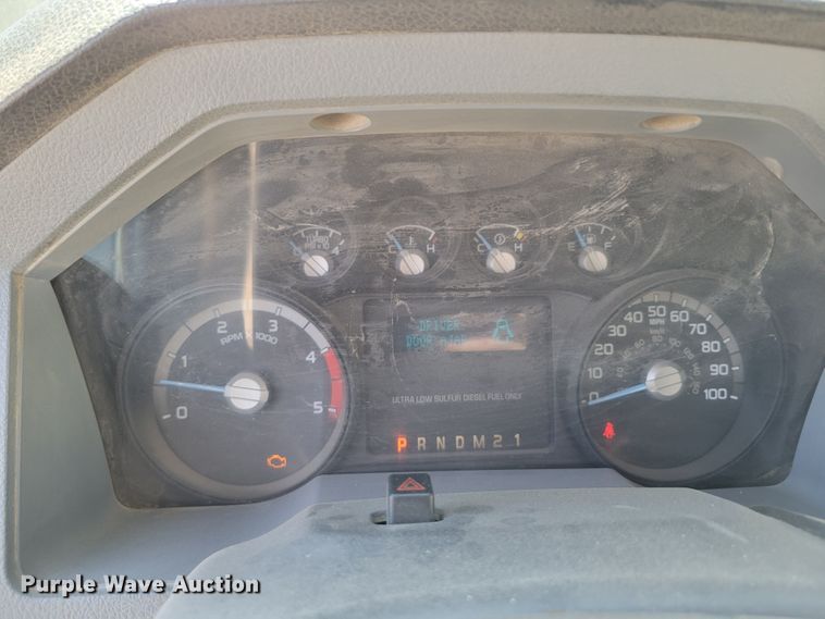 image for item DM8046 2011 Ford F550 Super Duty XL  SuperCab bucket truck