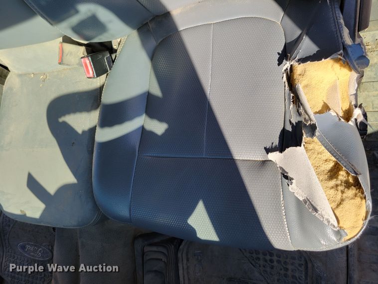 image for item DM8046 2011 Ford F550 Super Duty XL  SuperCab bucket truck