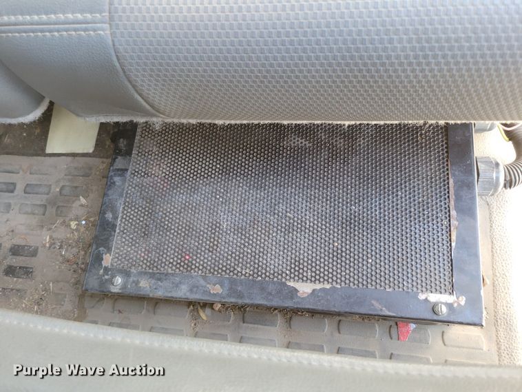 image for item DM8046 2011 Ford F550 Super Duty XL  SuperCab bucket truck