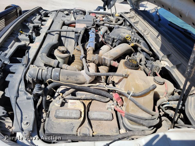 image for item DM8046 2011 Ford F550 Super Duty XL  SuperCab bucket truck