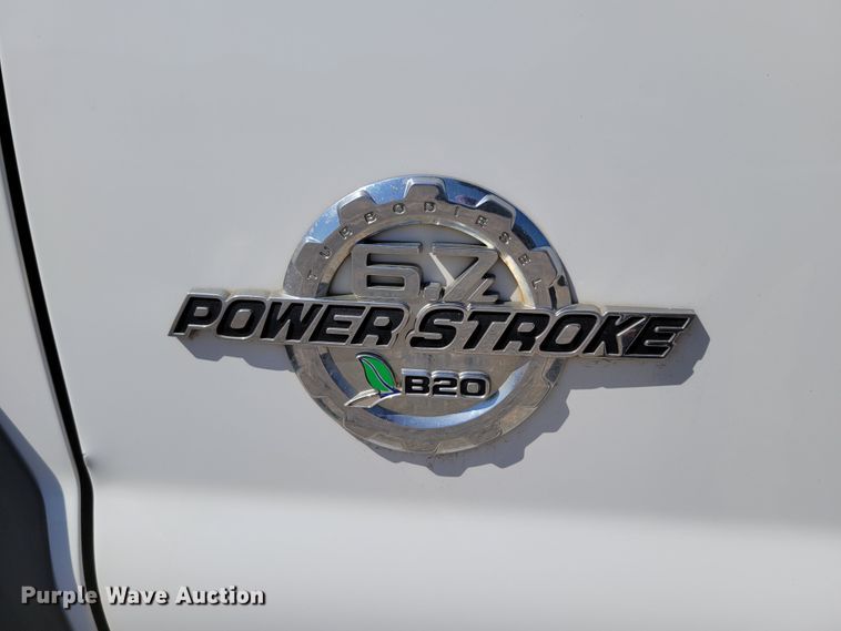 image for item DM8046 2011 Ford F550 Super Duty XL  SuperCab bucket truck