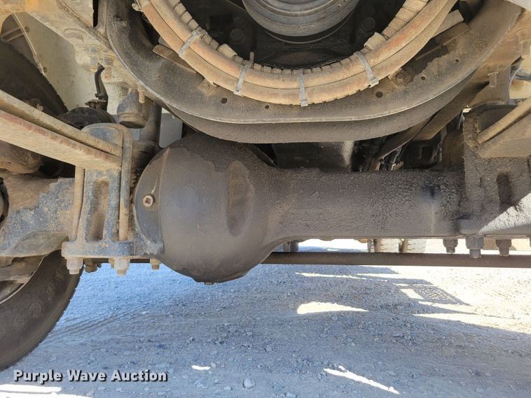 image for item DM8047 2009 International WorkStar 7500  digger derrick truck