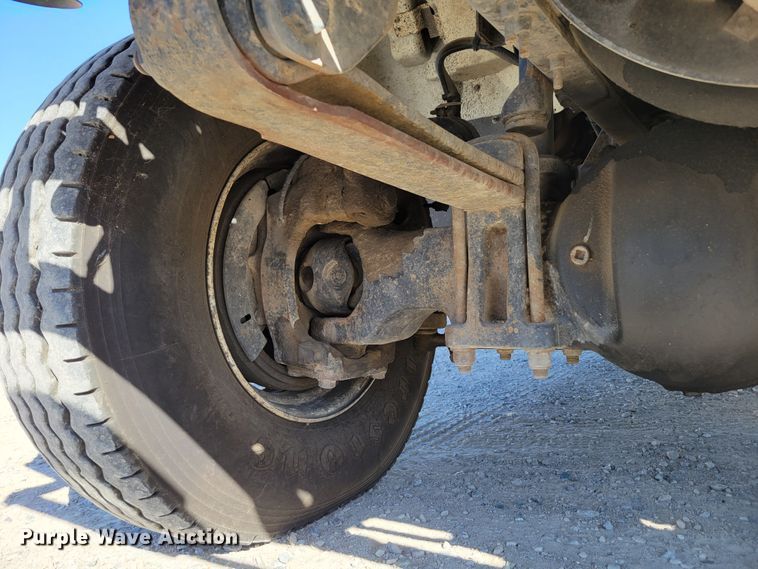 image for item DM8047 2009 International WorkStar 7500  digger derrick truck