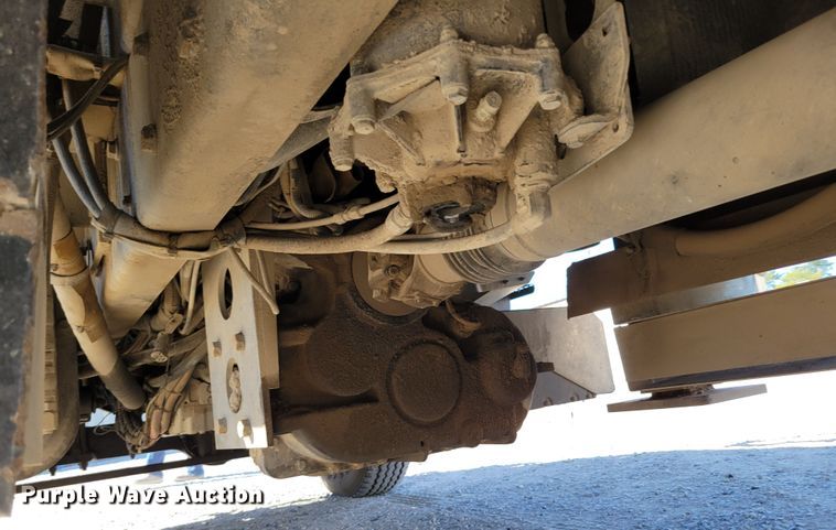 image for item DM8047 2009 International WorkStar 7500  digger derrick truck