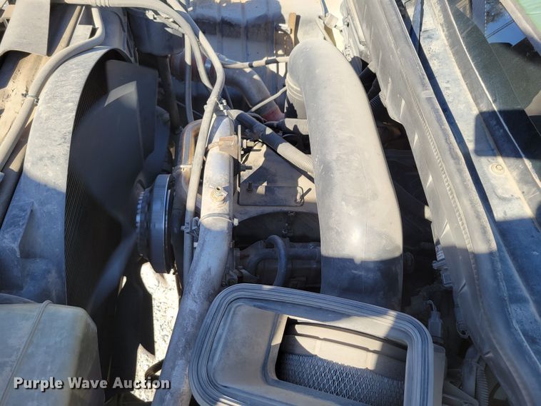 image for item DM8047 2009 International WorkStar 7500  digger derrick truck