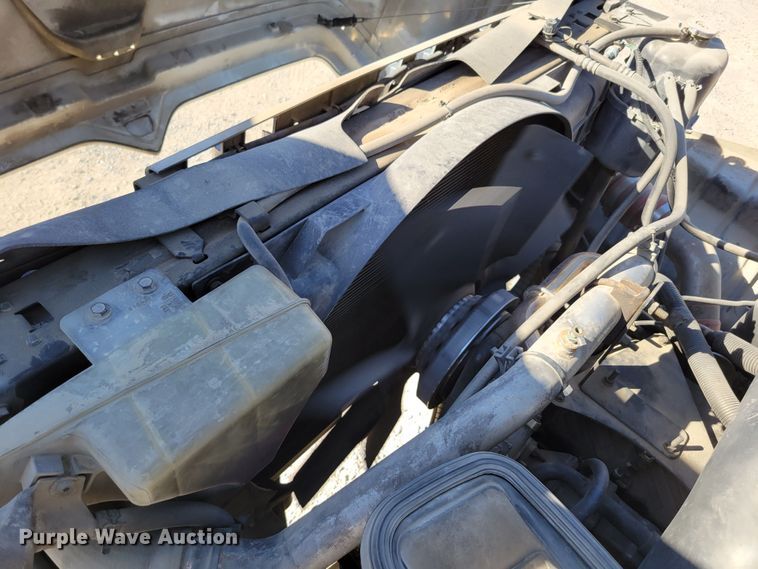 image for item DM8047 2009 International WorkStar 7500  digger derrick truck