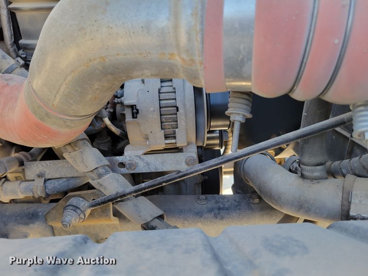 image for item DM8047 2009 International WorkStar 7500  digger derrick truck