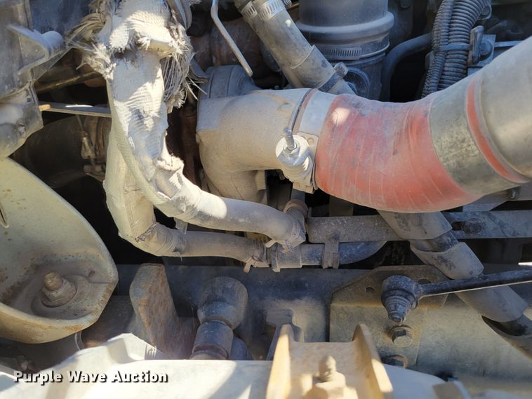 image for item DM8047 2009 International WorkStar 7500  digger derrick truck