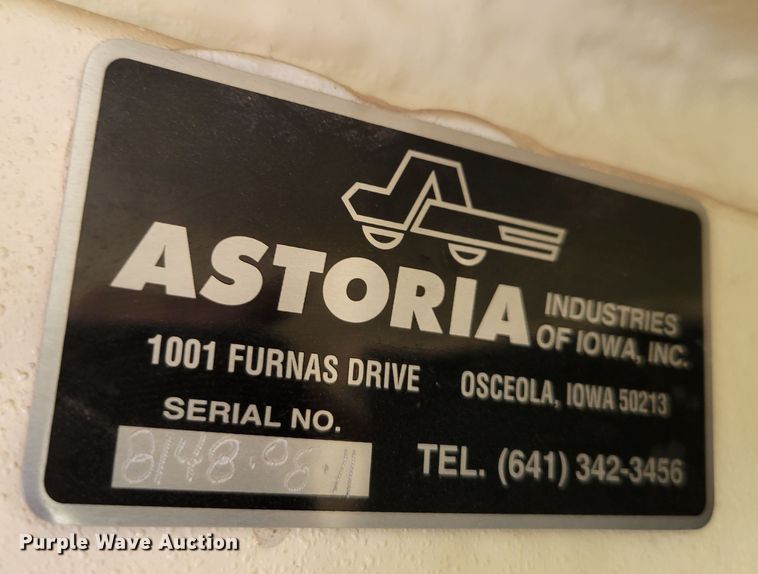 image for item DM8047 2009 International WorkStar 7500  digger derrick truck