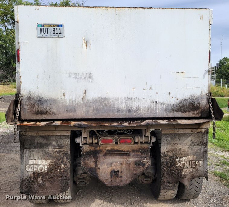 image for item DM8048 1997 Mack RD688S  dump truck