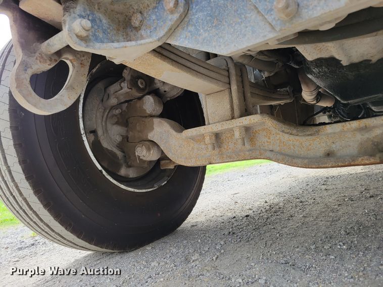 image for item DM8048 1997 Mack RD688S  dump truck