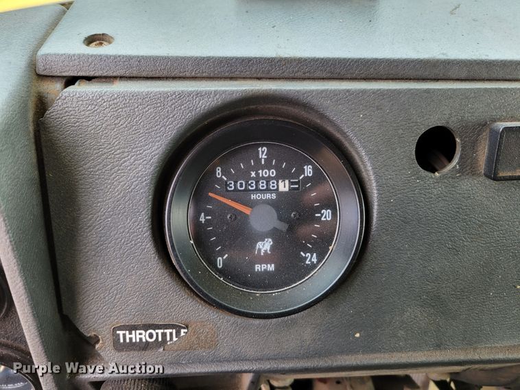 image for item DM8048 1997 Mack RD688S  dump truck