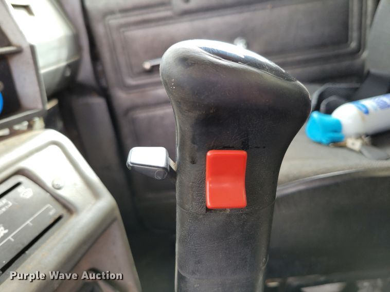 image for item DM8048 1997 Mack RD688S  dump truck