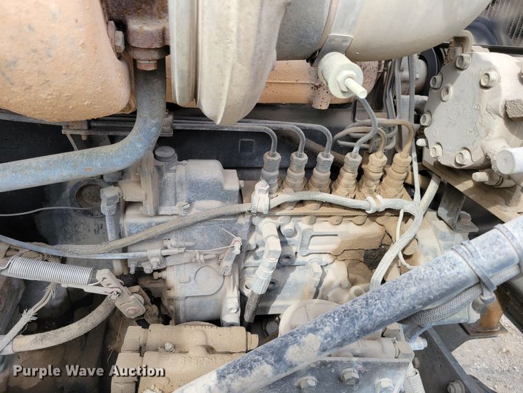 image for item DM8048 1997 Mack RD688S  dump truck