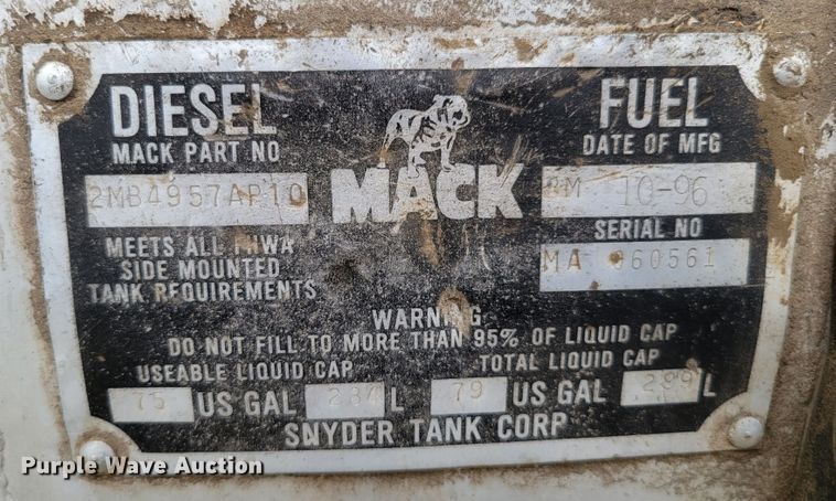 image for item DM8048 1997 Mack RD688S  dump truck