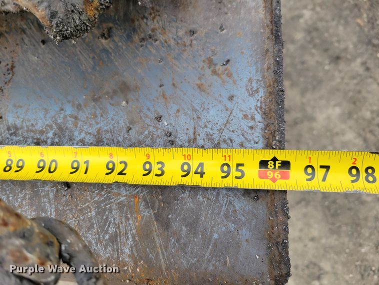 image for item DM8049 1995 Mack DM690S  dump truck