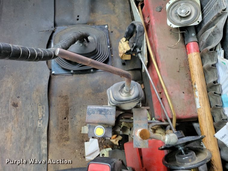 image for item DM8049 1995 Mack DM690S  dump truck