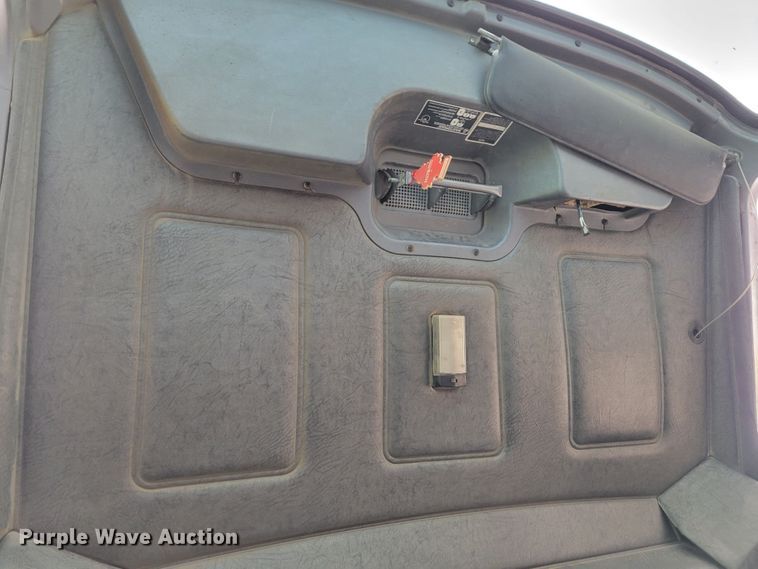 image for item DM8049 1995 Mack DM690S  dump truck