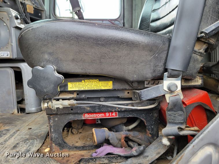 image for item DM8049 1995 Mack DM690S  dump truck