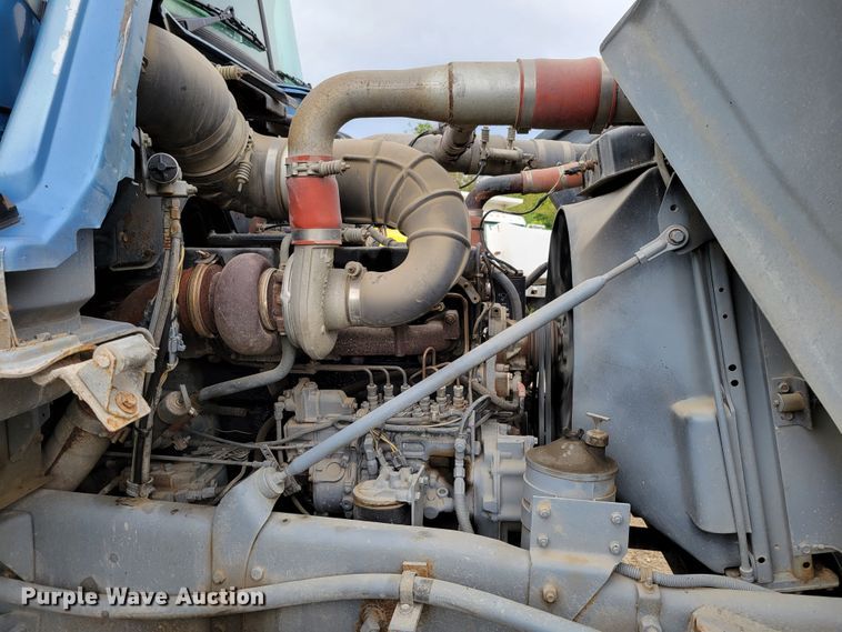 image for item DM8049 1995 Mack DM690S  dump truck