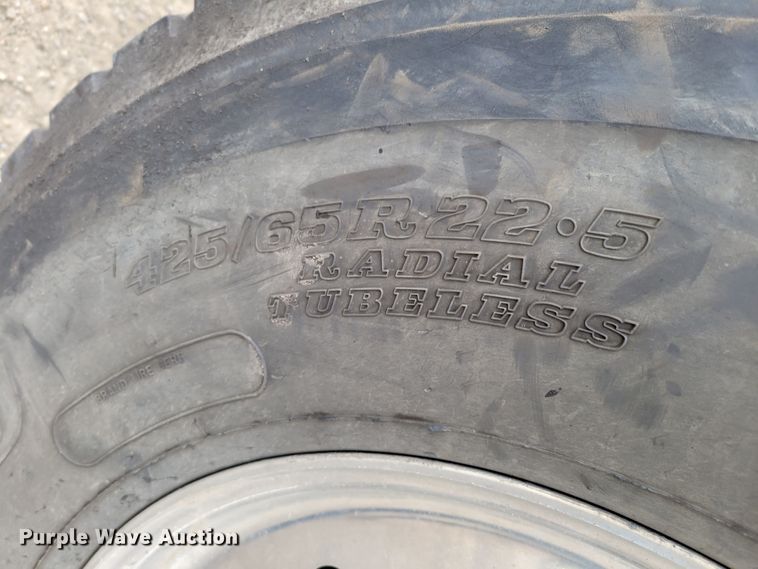 image for item DM8049 1995 Mack DM690S  dump truck