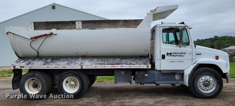 image for item DM8050 1996 Freightliner FL70  dump truck