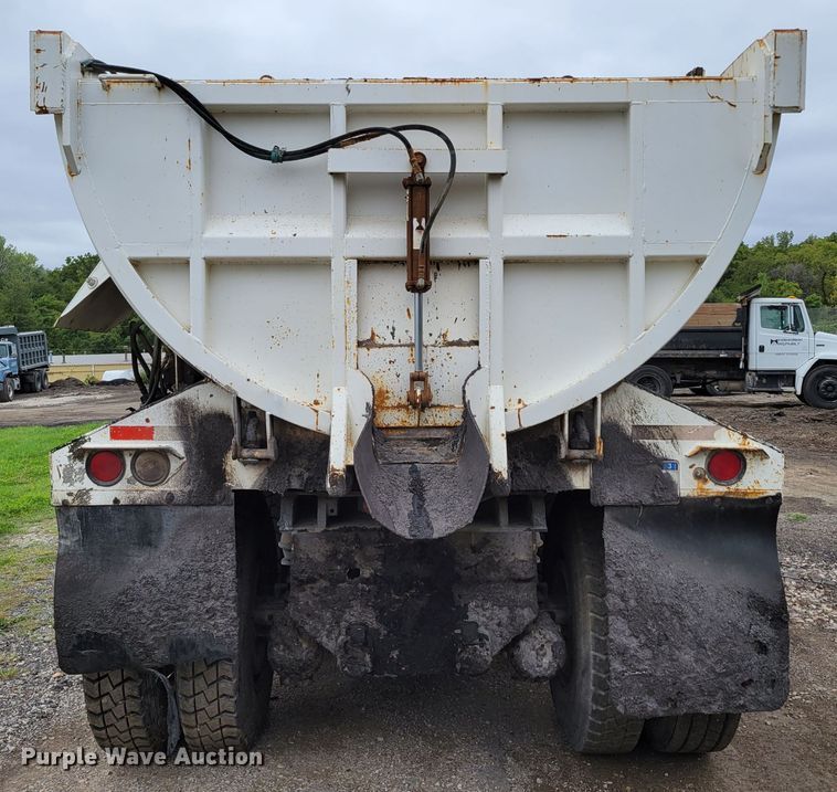 image for item DM8050 1996 Freightliner FL70  dump truck