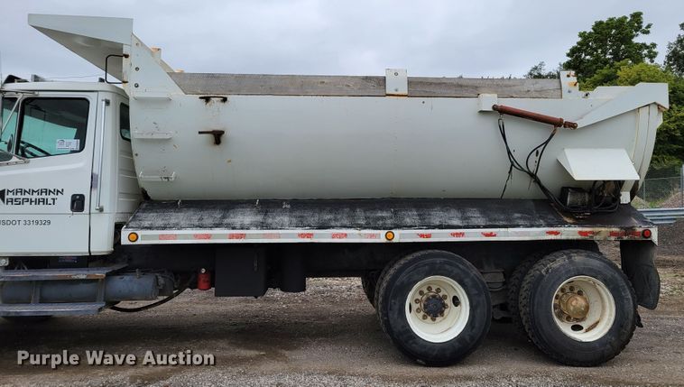 image for item DM8050 1996 Freightliner FL70  dump truck