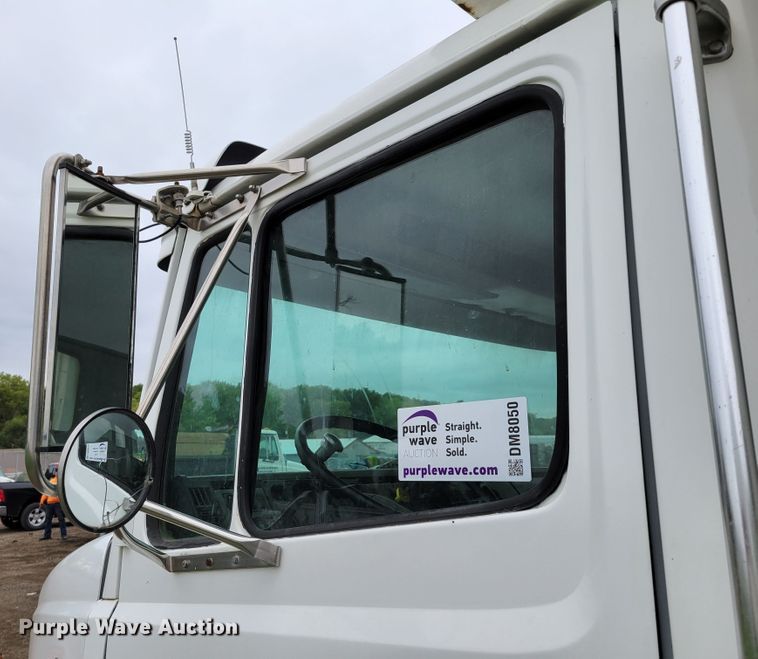 image for item DM8050 1996 Freightliner FL70  dump truck