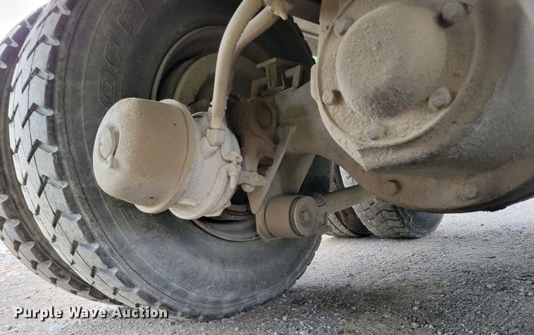 image for item DM8050 1996 Freightliner FL70  dump truck