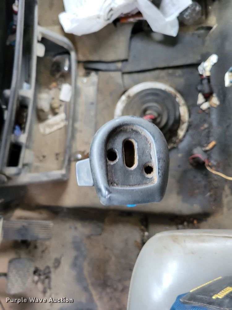 image for item DM8050 1996 Freightliner FL70  dump truck