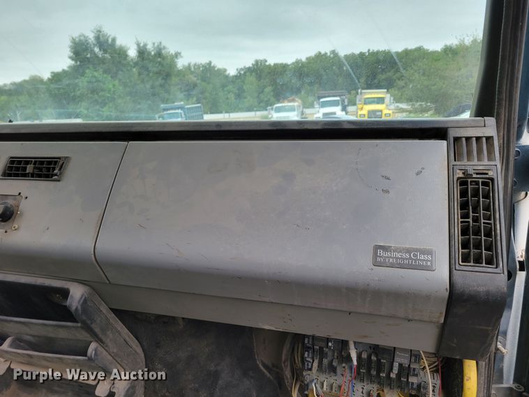 image for item DM8050 1996 Freightliner FL70  dump truck