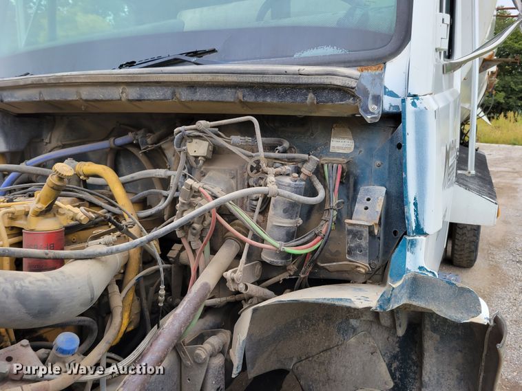 image for item DM8050 1996 Freightliner FL70  dump truck