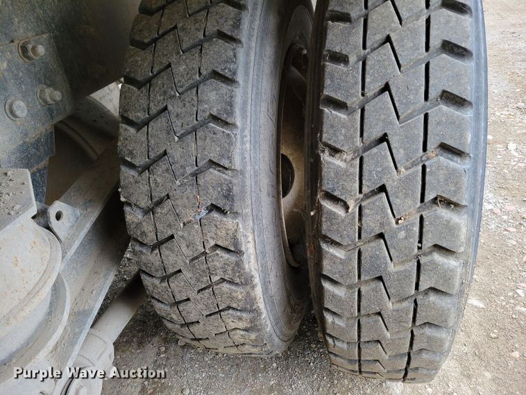 image for item DM8050 1996 Freightliner FL70  dump truck