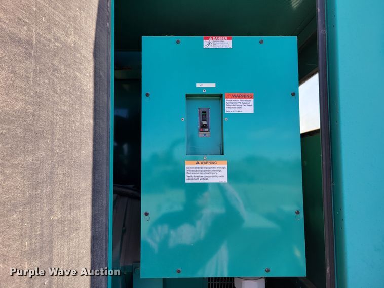 image for item DM8059 2004 Onan DGCB-5693817  generator