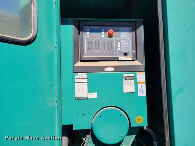 image for item DM8059 2004 Onan DGCB-5693817  generator