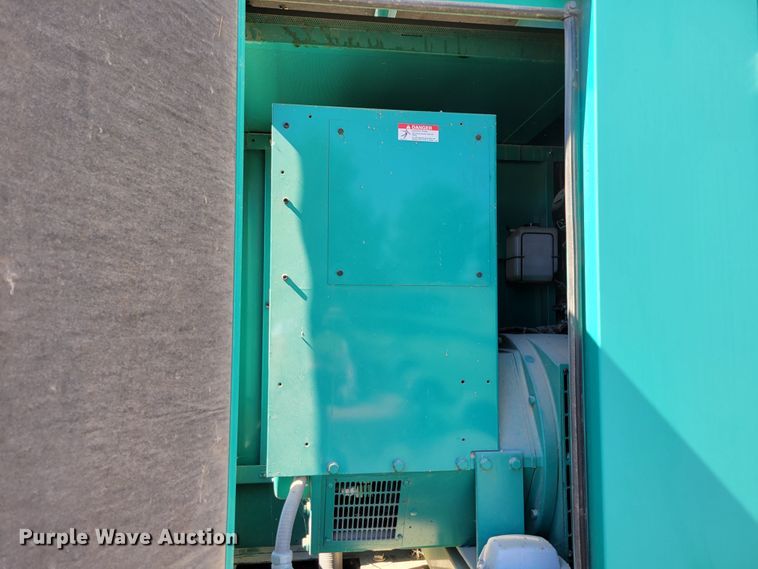 image for item DM8059 2004 Onan DGCB-5693817  generator