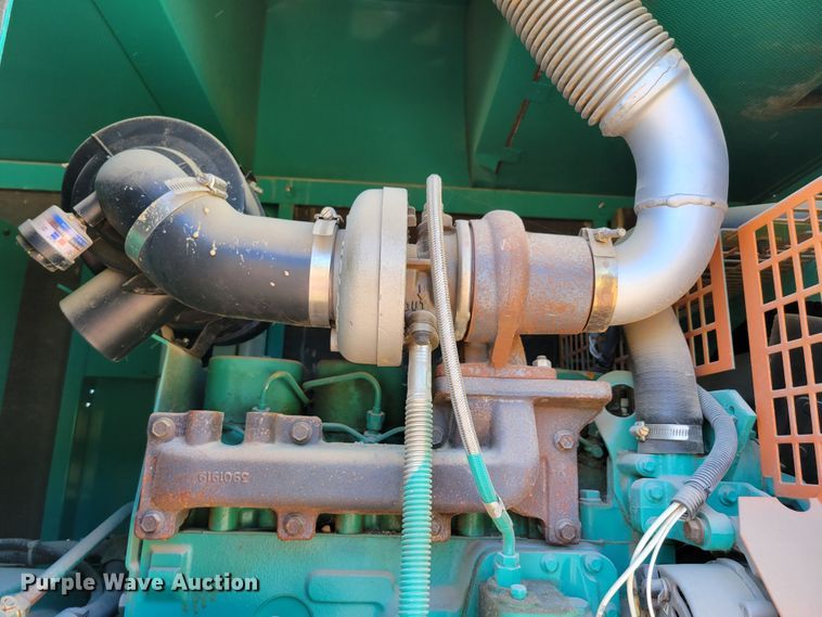 image for item DM8059 2004 Onan DGCB-5693817  generator