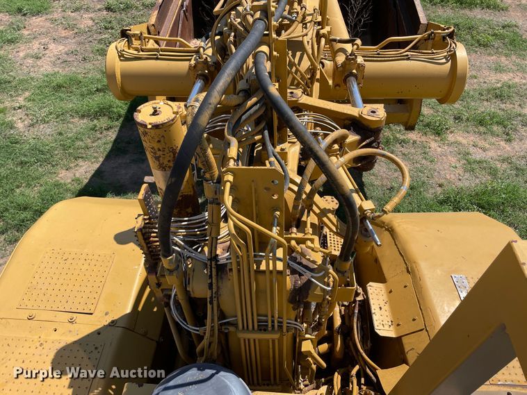 image for item DN5190 1995 Caterpillar 621F  conventional scraper