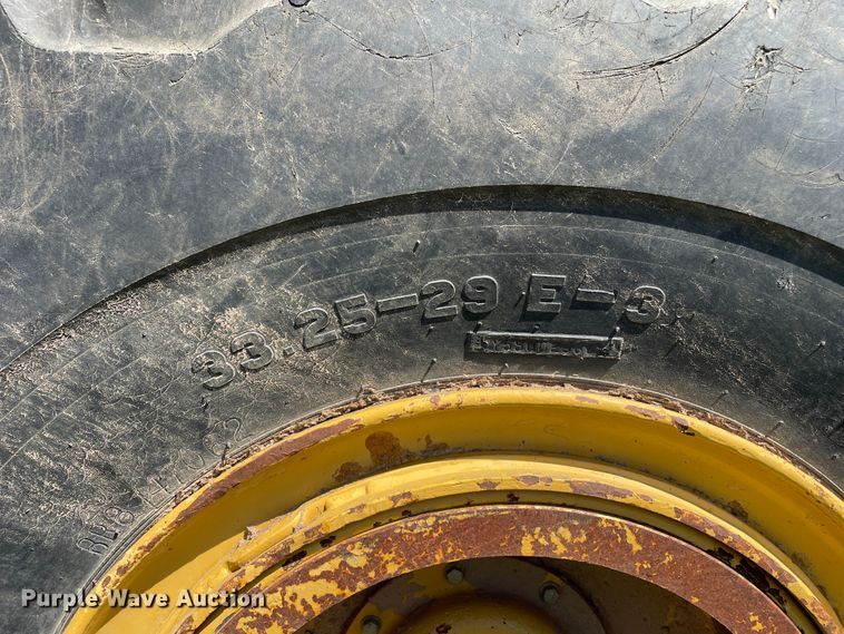 image for item DN5190 1995 Caterpillar 621F  conventional scraper