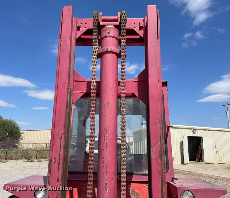 image for item DN5196 1993 Manitou T1002TC-D4  forklift