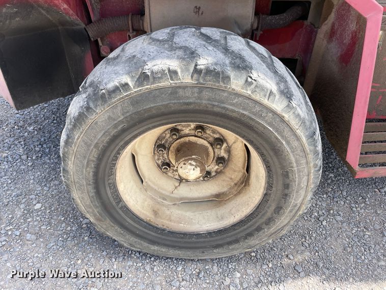 image for item DN5196 1993 Manitou T1002TC-D4  forklift