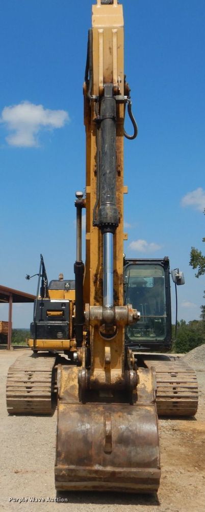 image for item DO1586 2013 Caterpillar 329E L  excavator