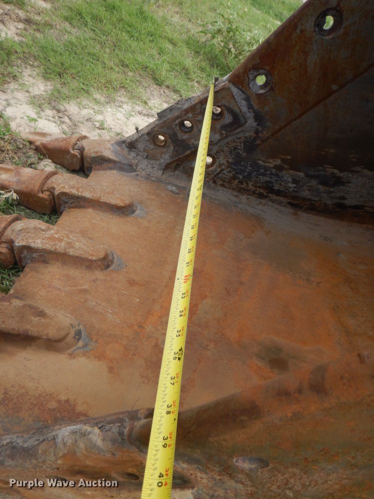 image for item DO1586 2013 Caterpillar 329E L  excavator