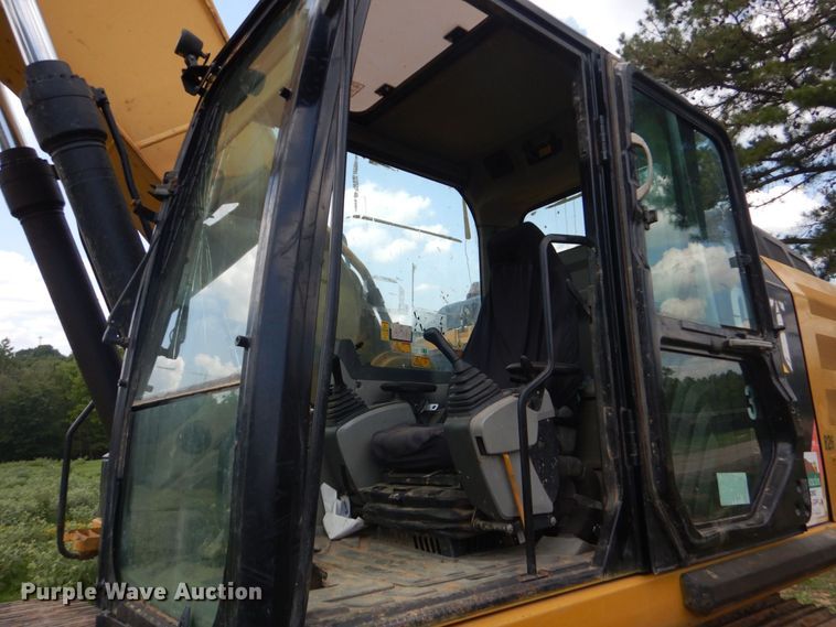 image for item DO1586 2013 Caterpillar 329E L  excavator