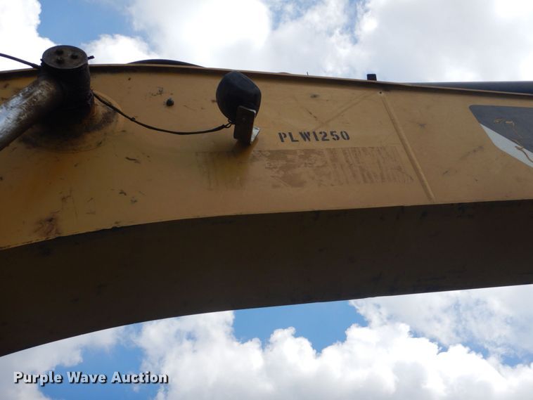 image for item DO1586 2013 Caterpillar 329E L  excavator