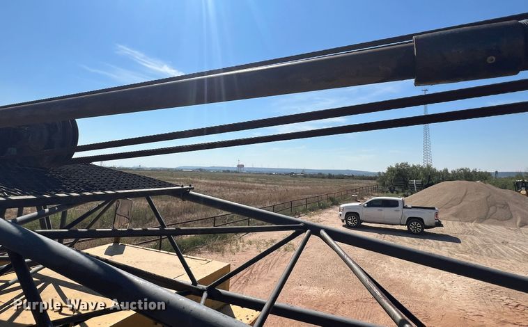 image for item DO8706 BLH Lima 600TA  crane