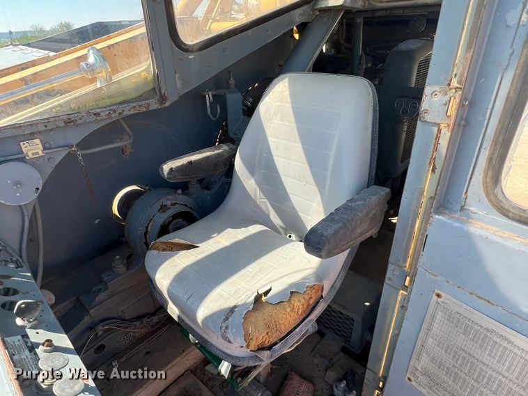 image for item DO8706 BLH Lima 600TA  crane